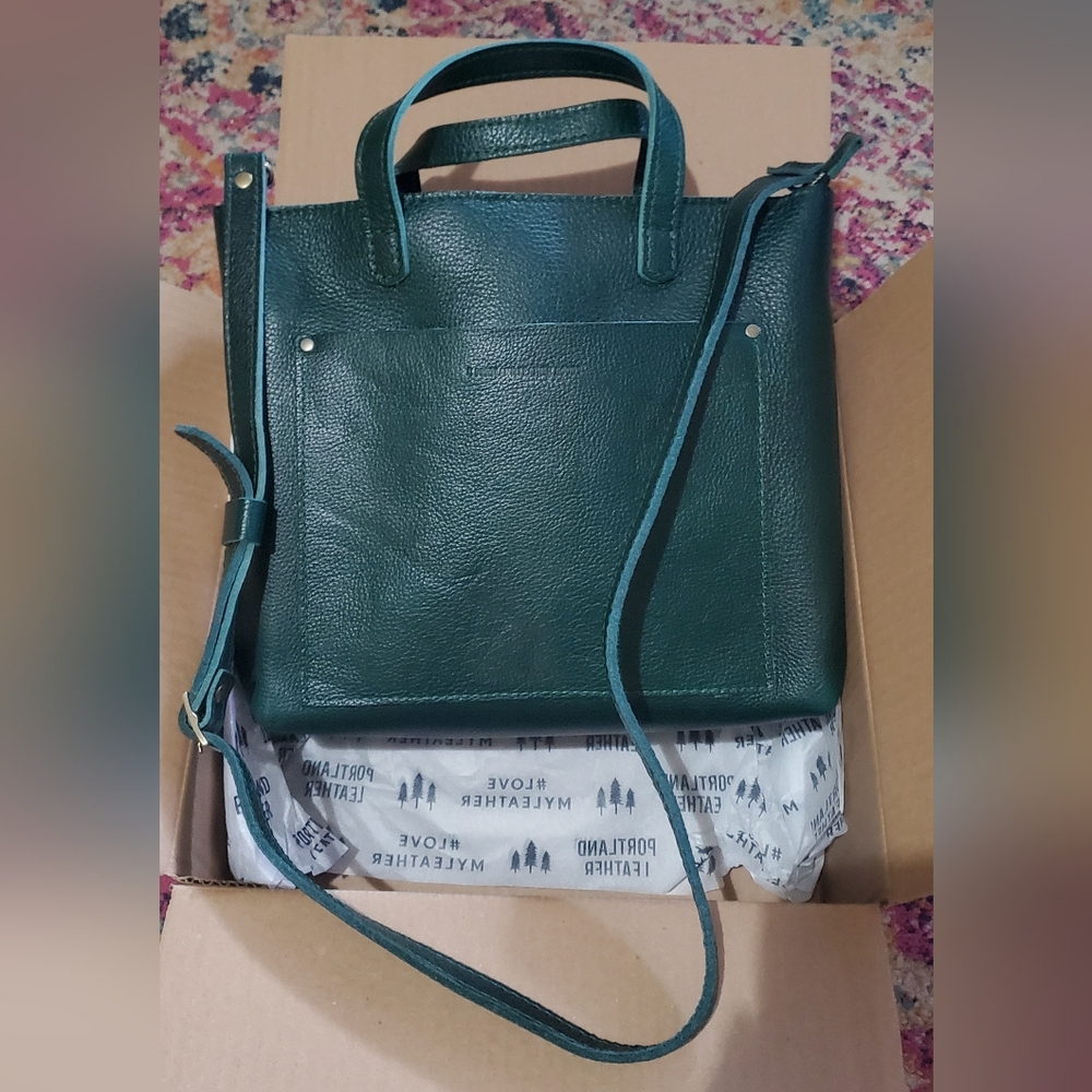 Portland Leather Forest Green Medium Crossbody Zipper Tote